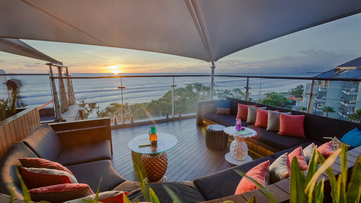 Double Six Luxury Hotel